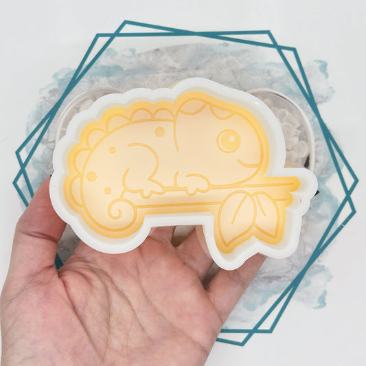 *NEW RELEASE* Chameleon Freshie Mold